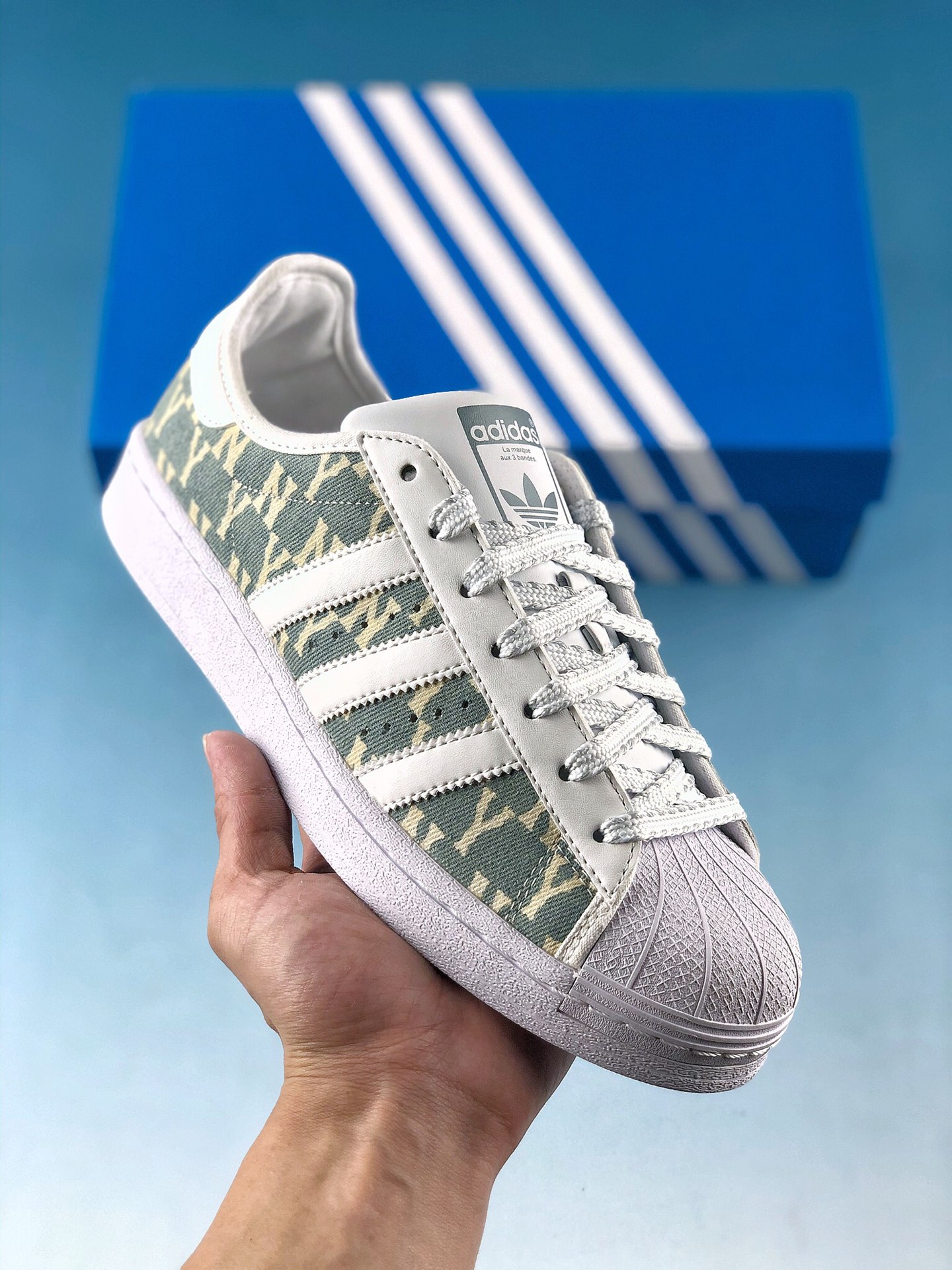 福利特价 冲刺618
（固）
2021官方新版 硬纸板中底
Adidas Originals  Superstar 贝壳头 深蓝色
前后一体皮料鞋面
尺码：36 36⅔ 37⅓ 38 38⅔ 39⅓ 40 40⅔ 41⅓ 42 42⅔ 43⅓ 44