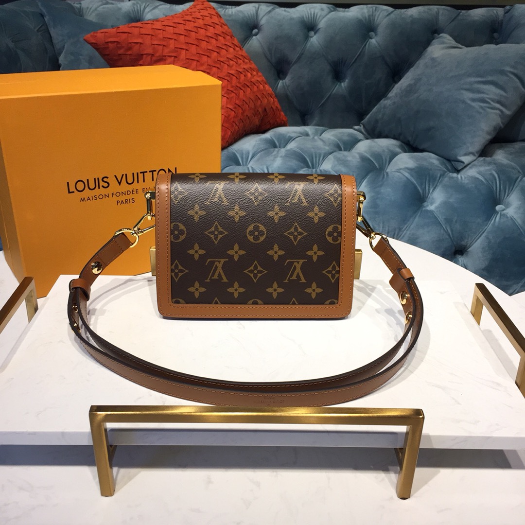 Louis Vuitton Luxury Handbag Collection 3