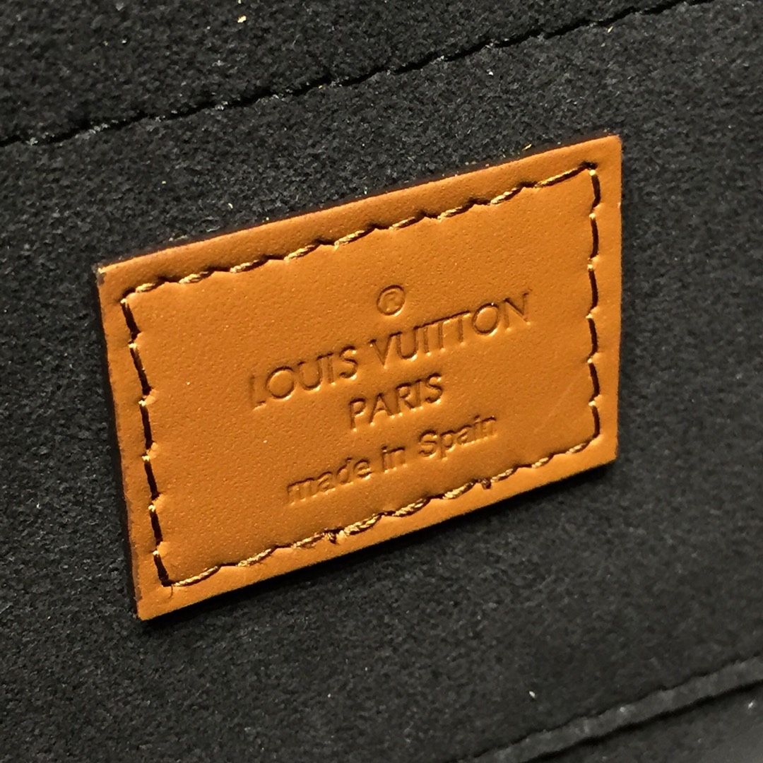 Louis Vuitton Luxury Handbag Collection 6