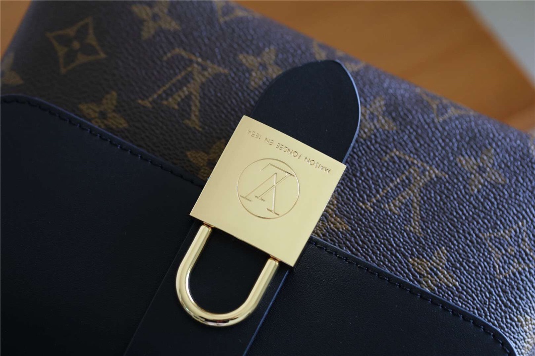 Louis Vuitton Haute Couture Classic Luxury Handbag Shoulder Crossbody 5
