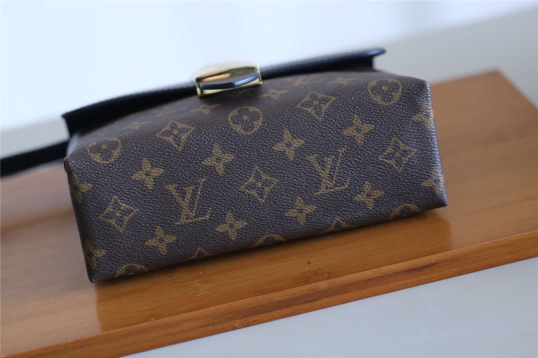 Louis Vuitton Haute Couture Classic Luxury Handbag Shoulder Crossbody 4