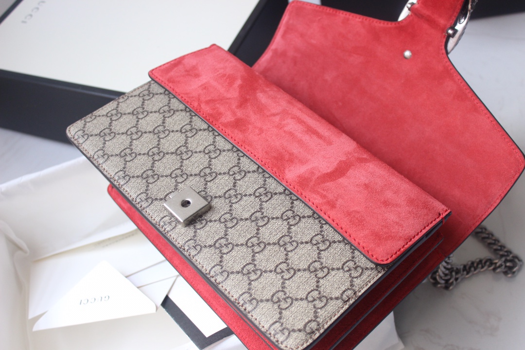 Gucci Bag Collection crafted with premium materials and signature design 7