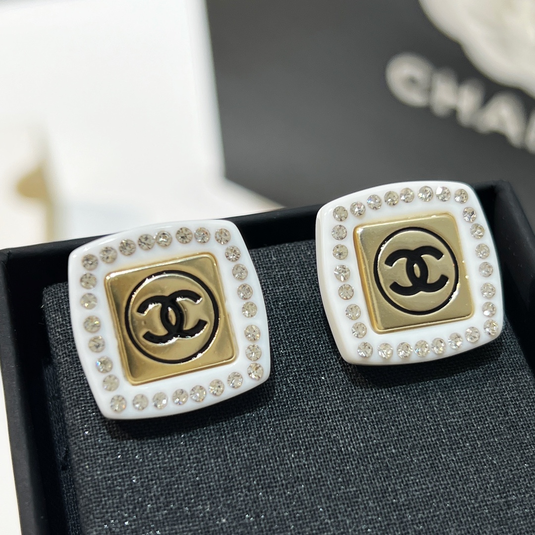 新款☑️CHANEL香奈儿双c 方形耳钉耳环