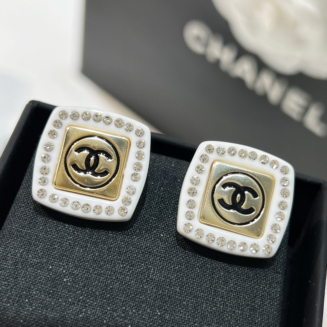 新款☑️CHANEL香奈儿双c 方形耳钉耳环