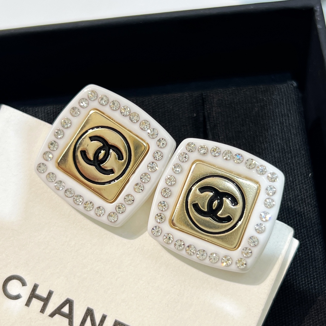 新款☑️CHANEL香奈儿双c 方形耳钉耳环