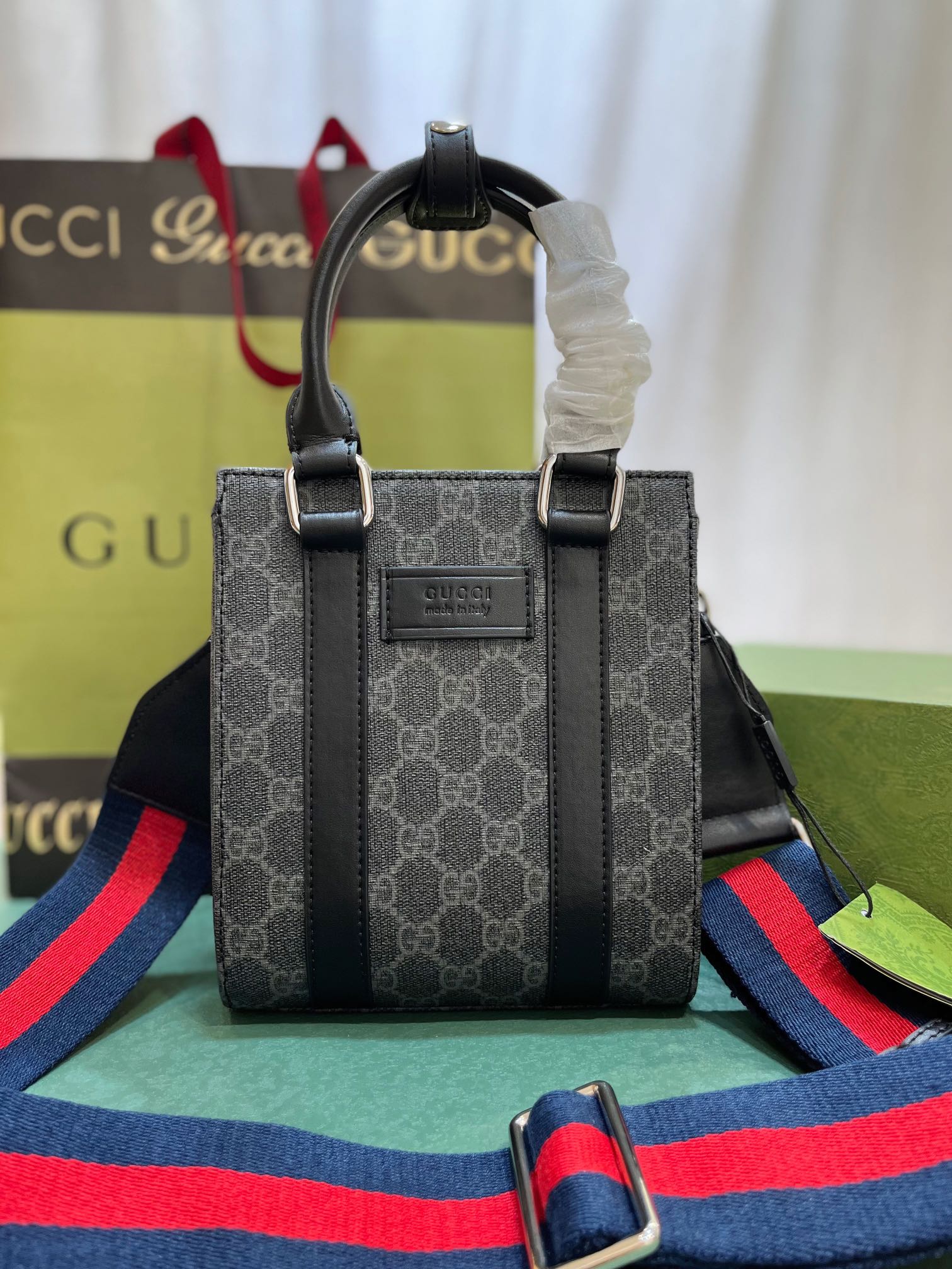 Gucci Crossbody & Shoulder Bags Black Gold Cotton PVC