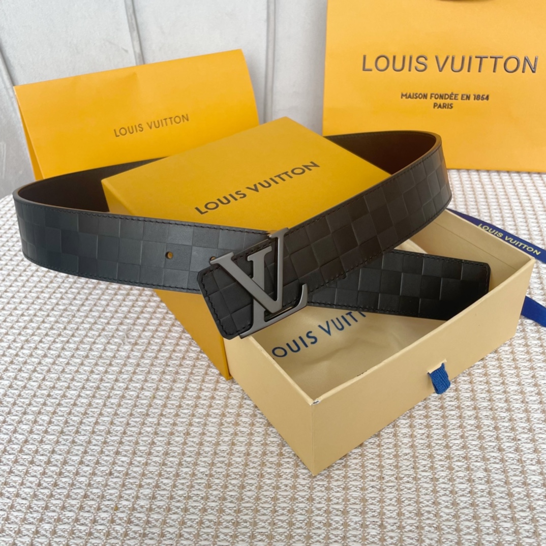 Louis Vuitton Belts Lattice Men Calfskin Cowhide