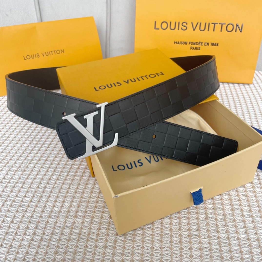 Louis Vuitton Belts Lattice Men Calfskin Cowhide