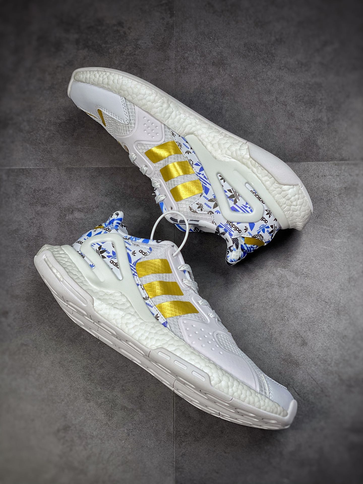 Adidas Day Jogger Nightcrawler II Get Edition Official Website Simultaneously Launches New Launch Sneakers FX6166