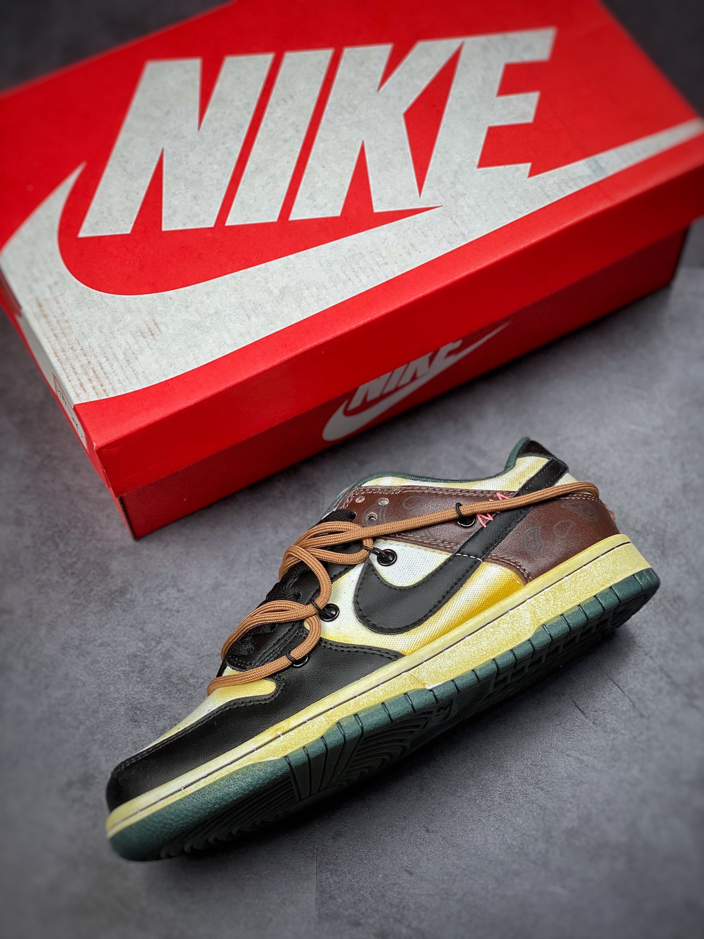 260 耐克Nike SB Dunk Low Lot”Beige/Brown/Black”扣篮系列低帮经典百搭休闲运动板鞋DD1391-700