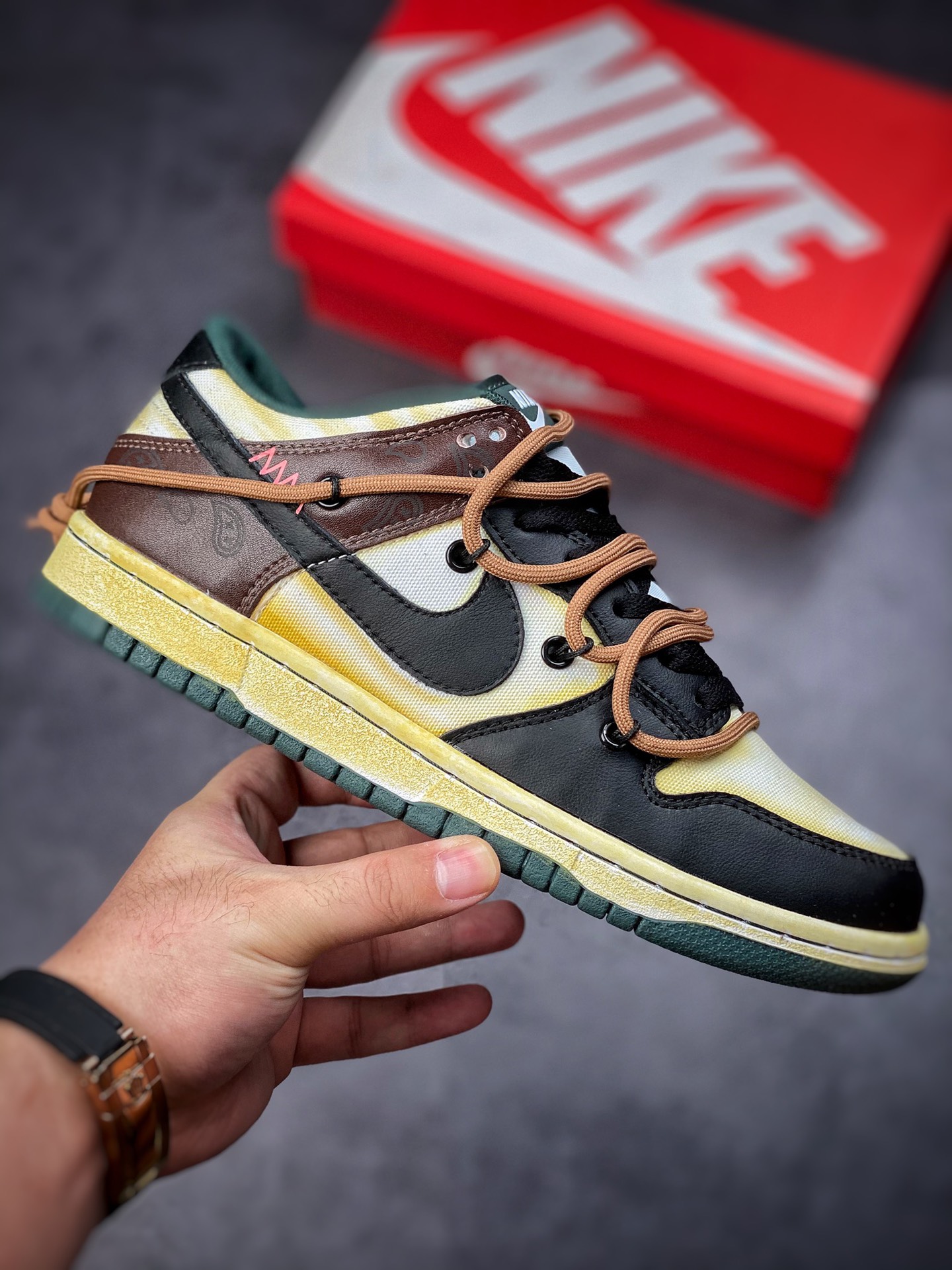 260 耐克Nike SB Dunk Low Lot”Beige/Brown/Black”扣篮系列低帮经典百搭休闲运动板鞋DD1391-700