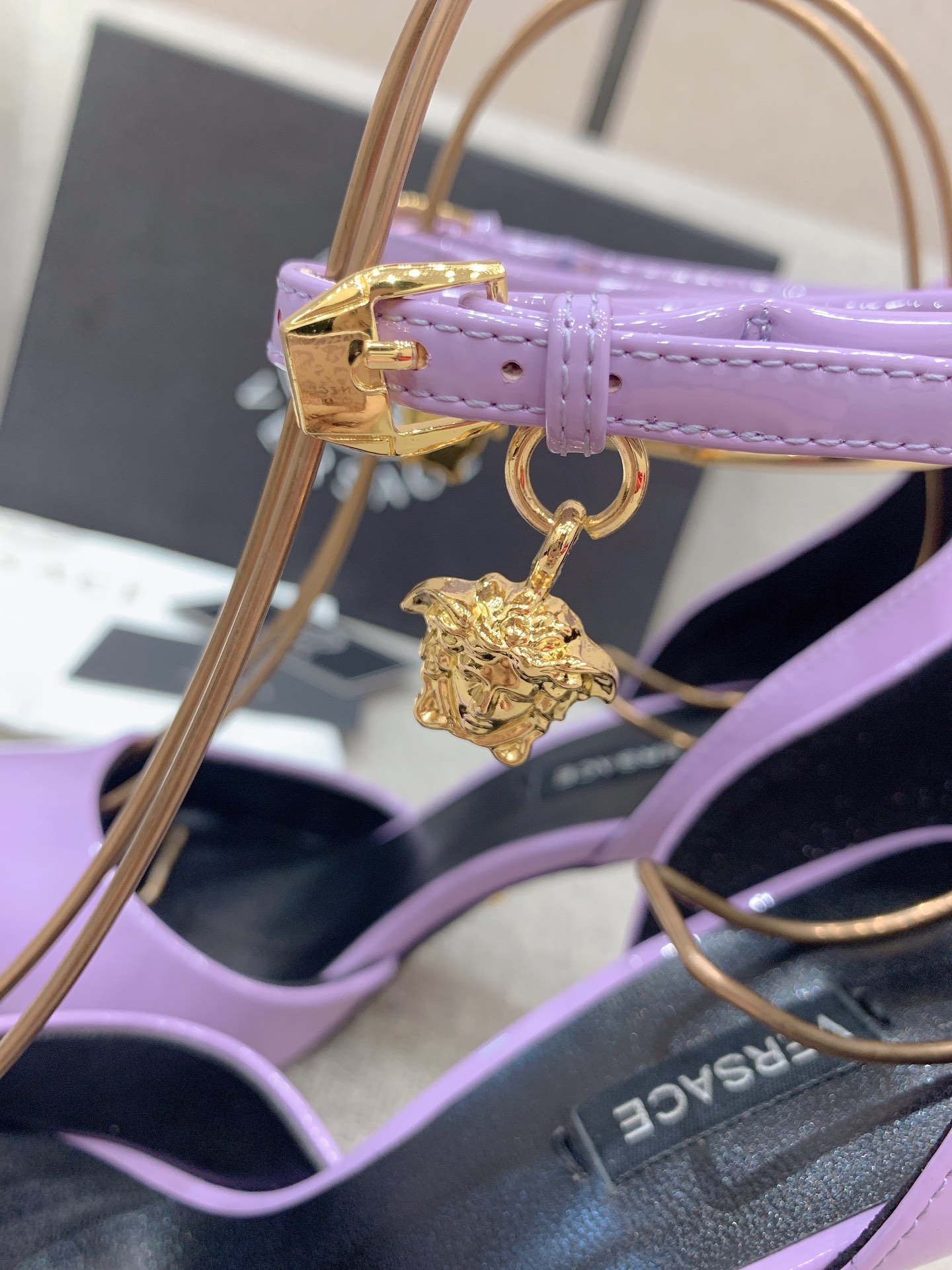 Versace’s New High Heels: Sheep-Skin, Italian Leather, 10cm, Size 35-39 - 图片 8