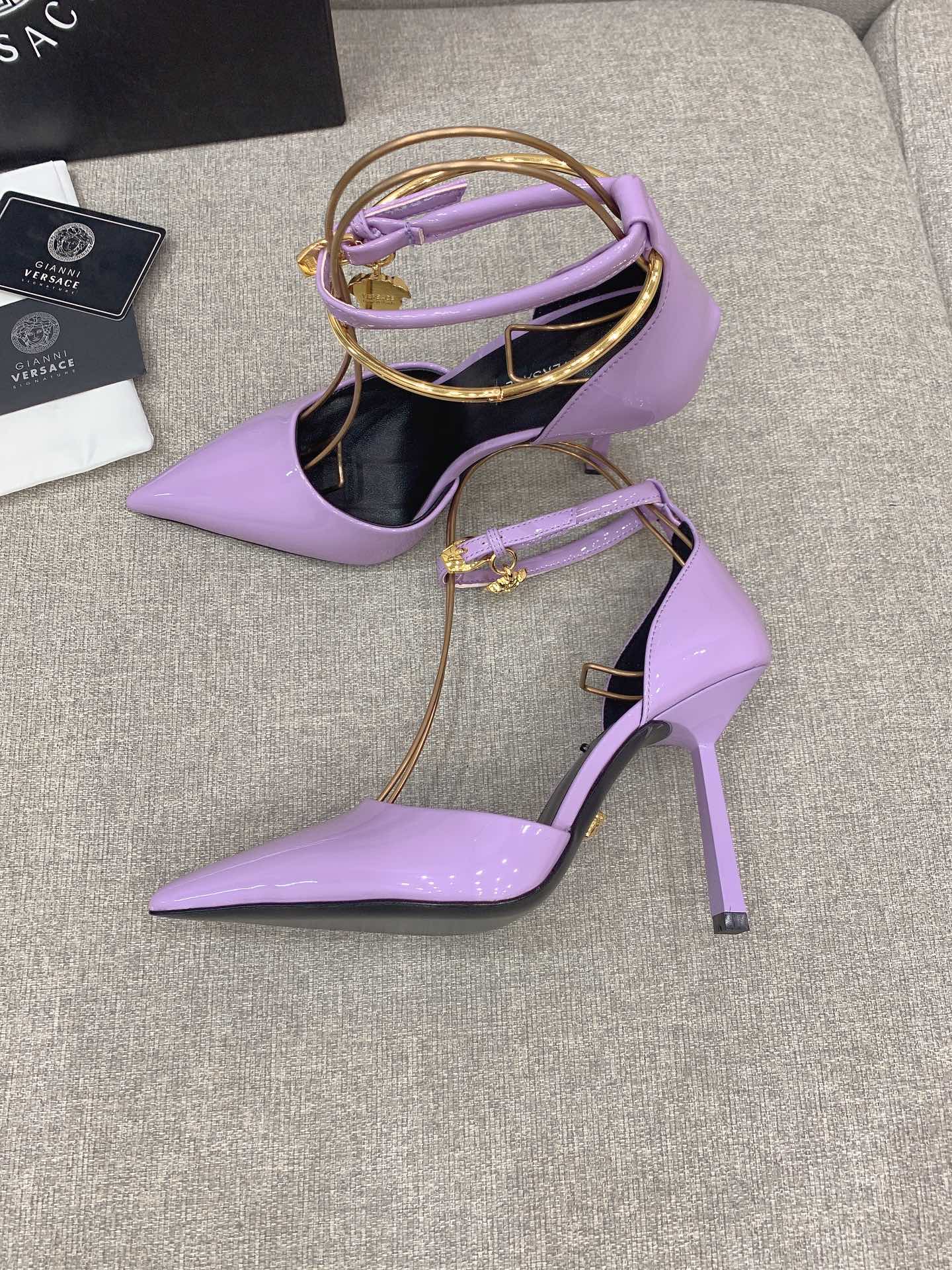 Versace’s New High Heels: Sheep-Skin, Italian Leather, 10cm, Size 35-39 - 图片 4