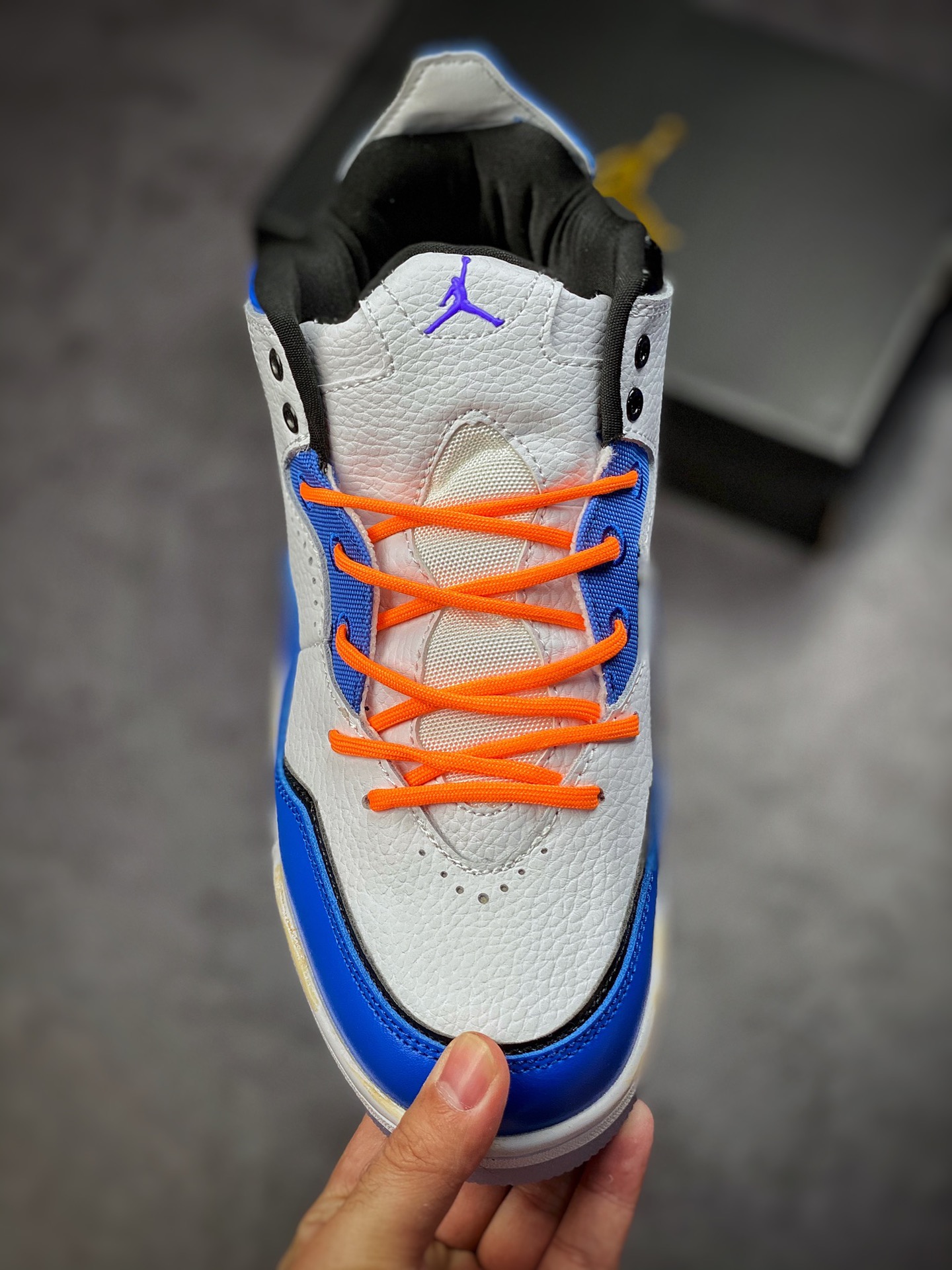 200 Air Jordan Courtside 23  乔丹23代 白蓝橙 乔丹篮球鞋系列  AR1000-104