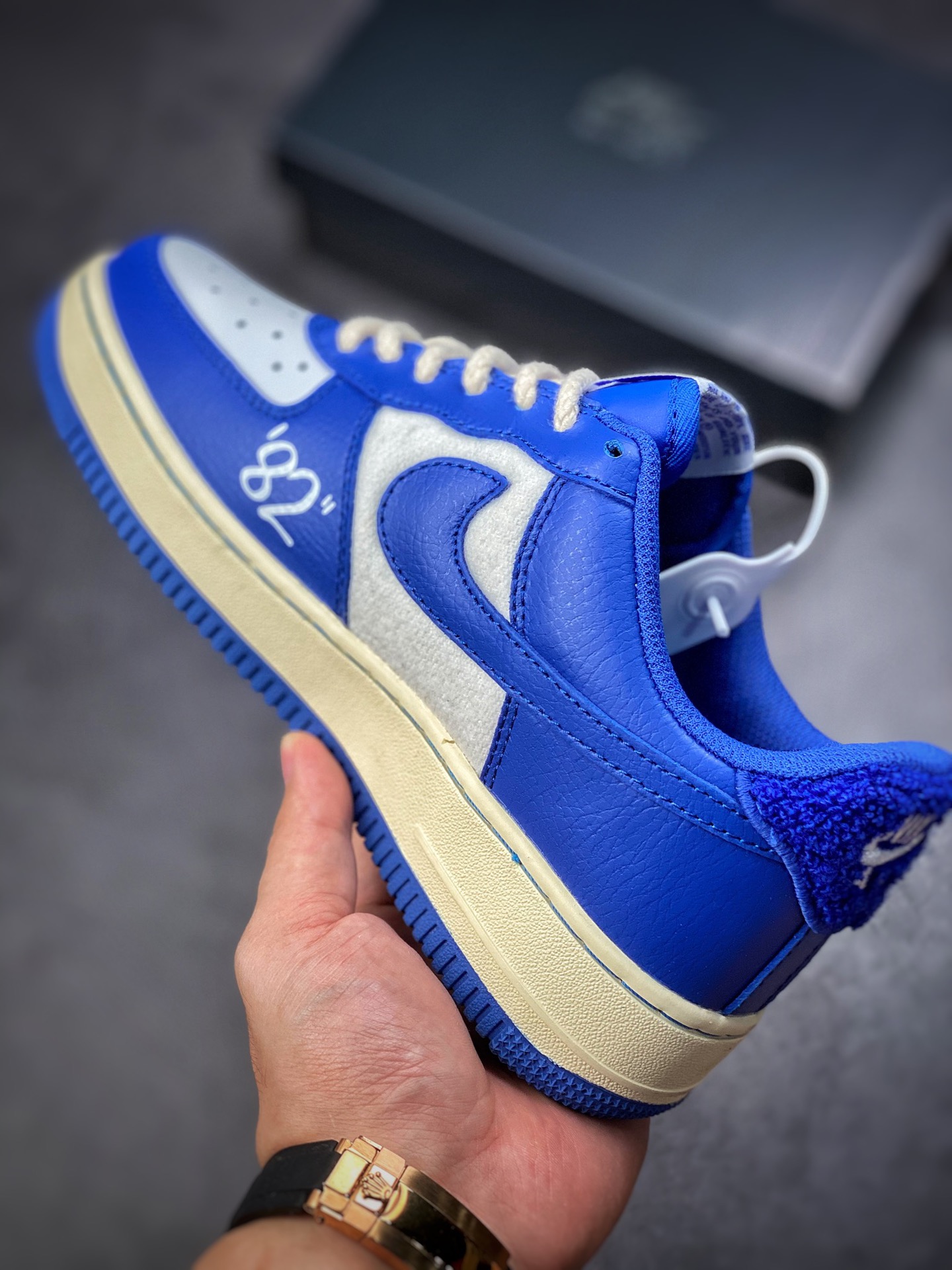 240 Nike Air Force 1 Low 07 二次元复古主题白蓝涂鸦DO5220-165