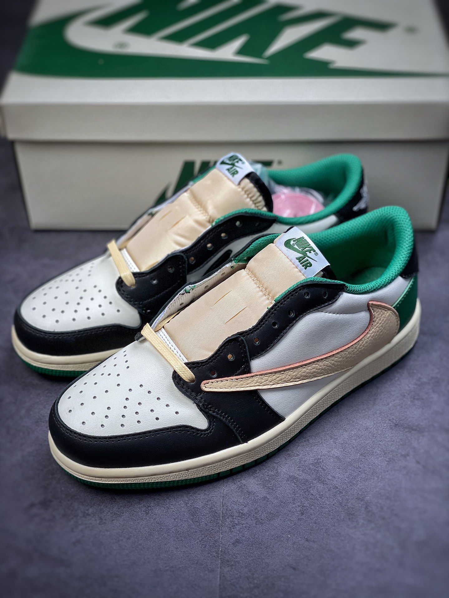 240 Air Jordan 1 Low 黑绿倒钩 官方同步新色 DM7866-128