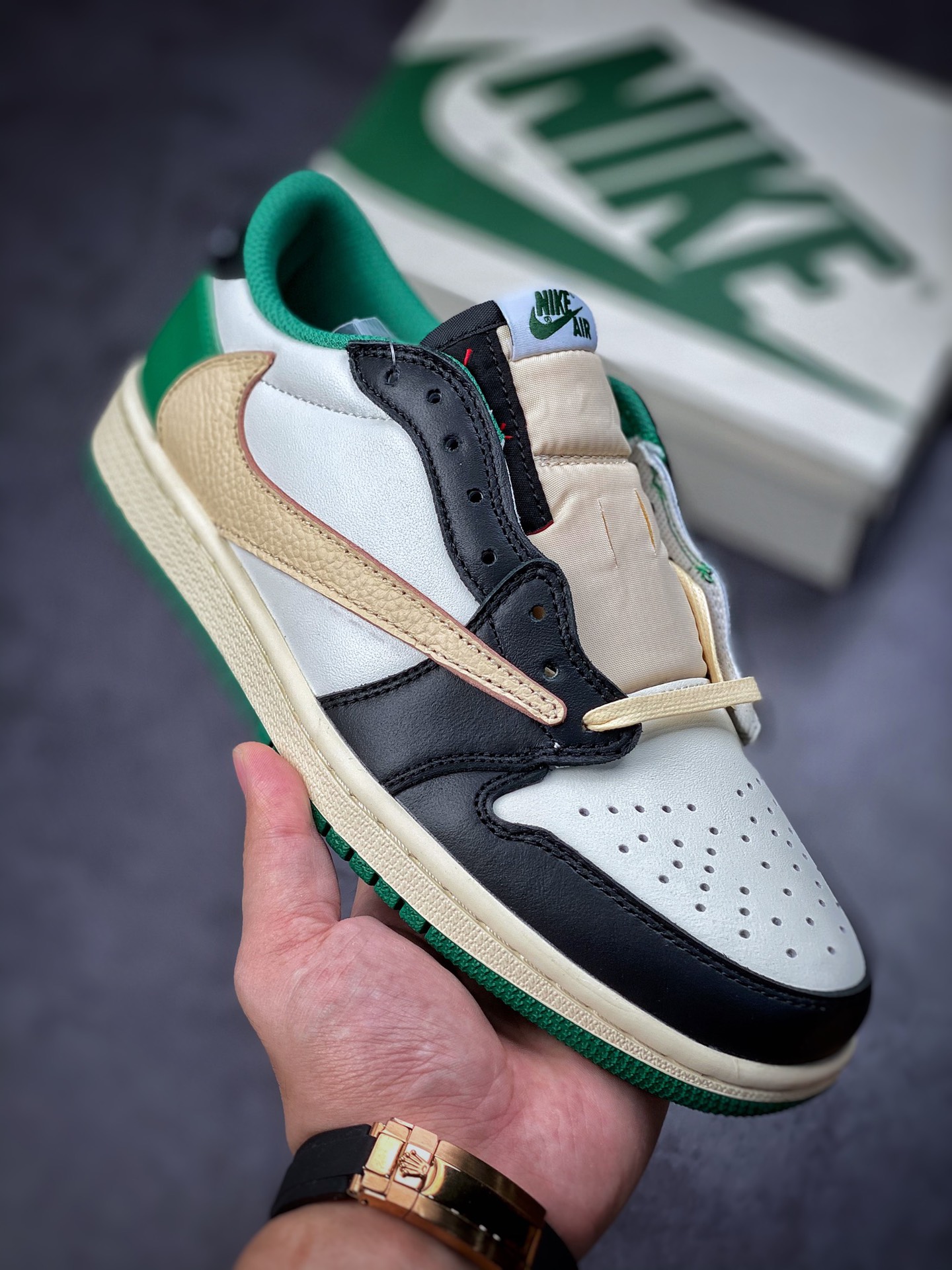 240 Air Jordan 1 Low 黑绿倒钩 官方同步新色 DM7866-128