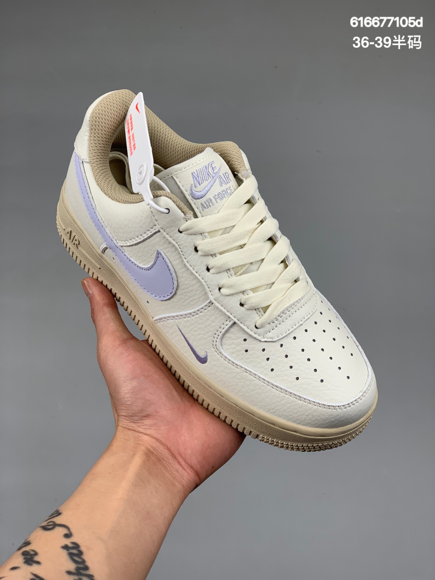 本地
Nike Air Force 1 Low 