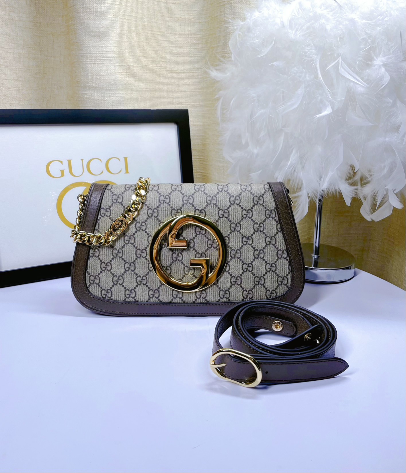 Gucci Blondie 腋下包 - 互扣老花デザインと多機能ショルダーストラップ