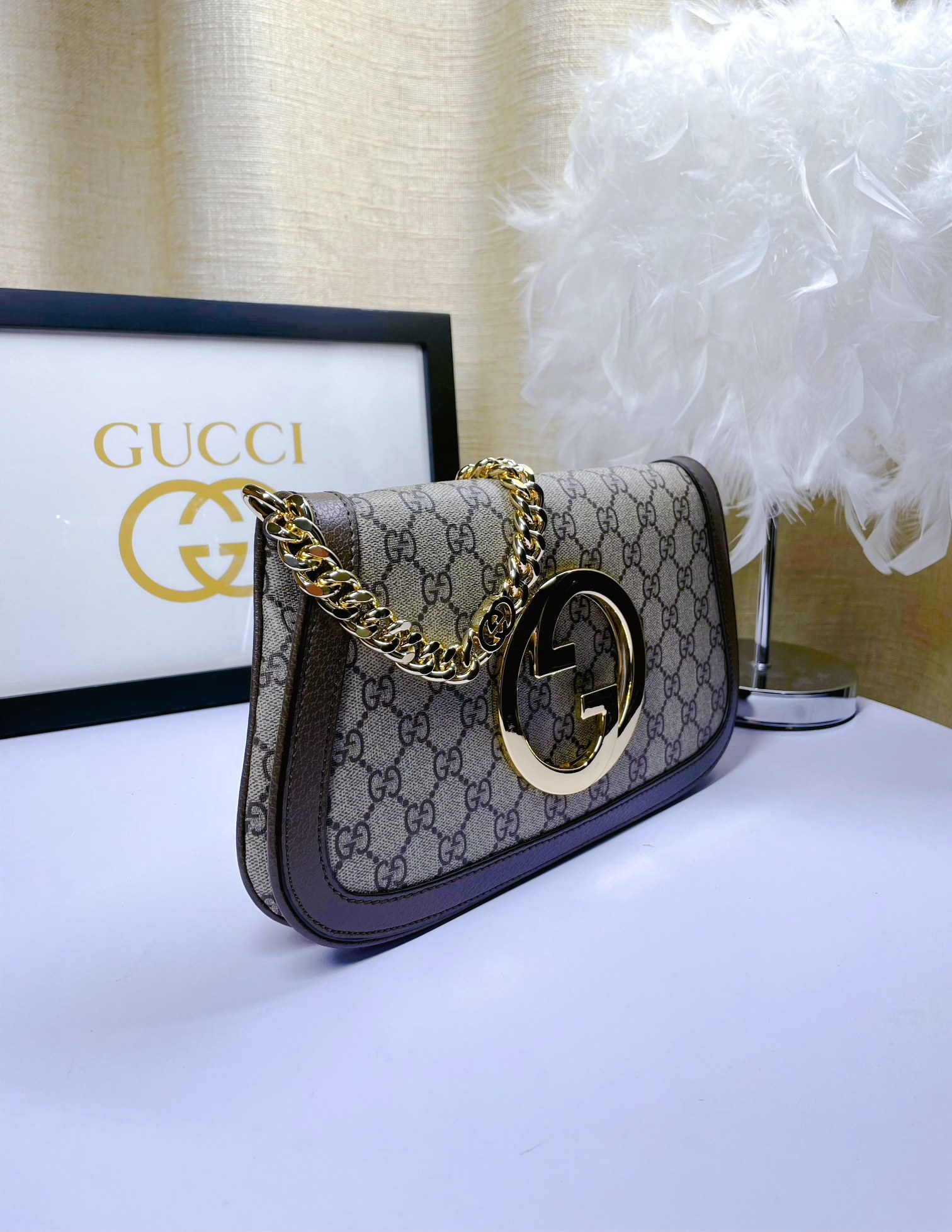 Gucci Blondie 腋下包 - 互扣老花デザインと多機能ショルダーストラップ