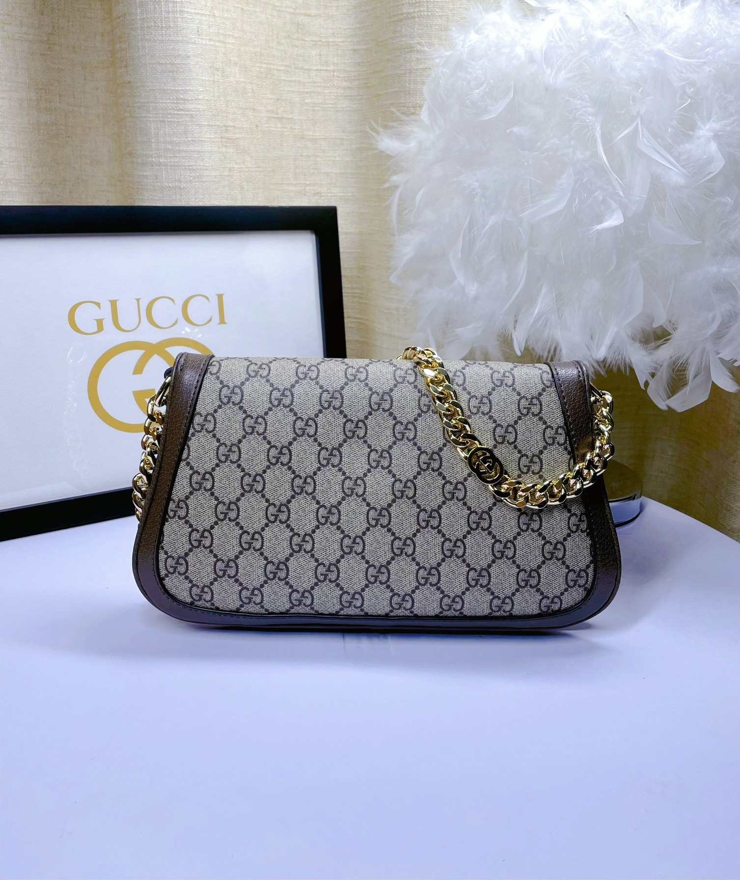 Gucci Blondie 腋下包 - 互扣老花デザインと多機能ショルダーストラップ