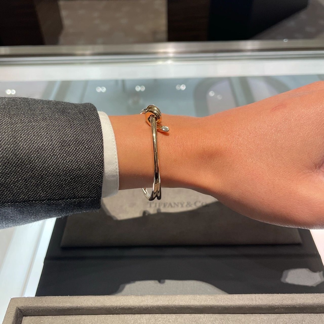 [Tiffany & Co. Jewelry]206435 [Our Product] Twisted Diamond Free Bracelet Only