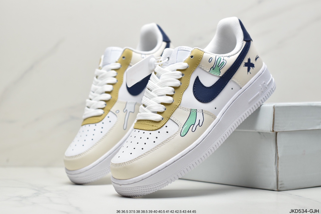 160 耐克Nike Air Force 1 Low  空军一号低帮百搭休闲运动板鞋CW8826-121