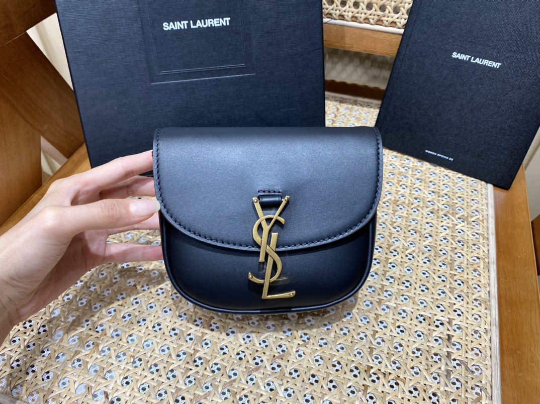 YSL 𝐊𝐚𝐢𝐚 𝐌𝐢𝐧𝐢 15CM 平纹马鞍包 623079黑色/金扣