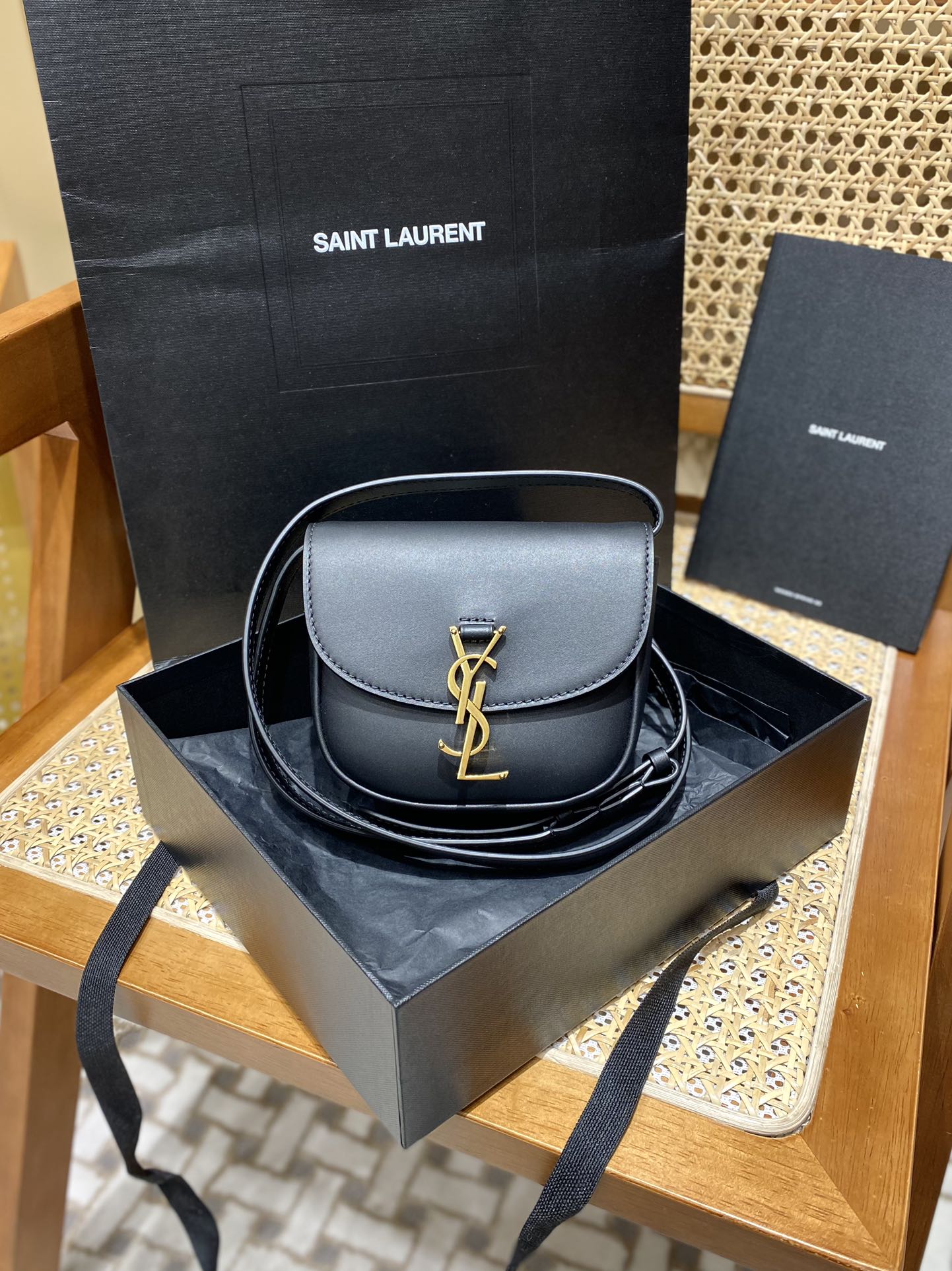 YSL 𝐊𝐚𝐢𝐚 𝐌𝐢𝐧𝐢 15CM 平纹马鞍包 623079黑色/金扣