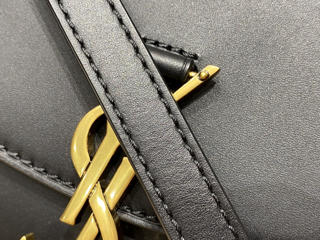 YSL ๐๐๐ข๐ ๐๐ฆ๐๐ฅ๐ฅ 18CM ๅนณ็บน้ฉฌ้ๅ
619740้ป่ฒ/้ๆฃ