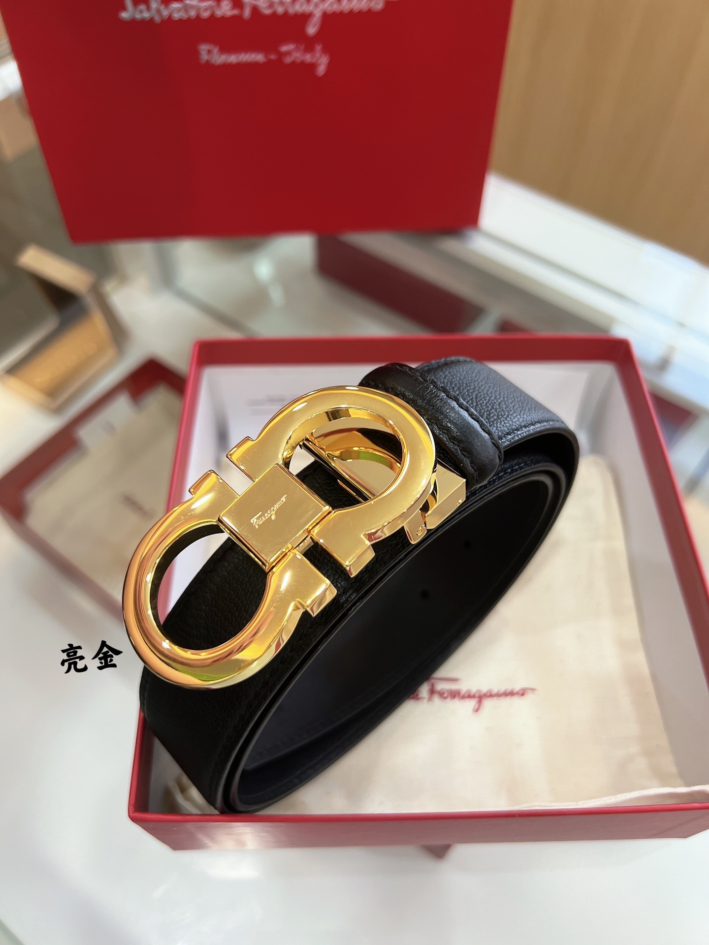 Salvatore  Ferragamo菲拉格慕精致专柜版型双圈马蹄金属扣男士3.5cm腰带