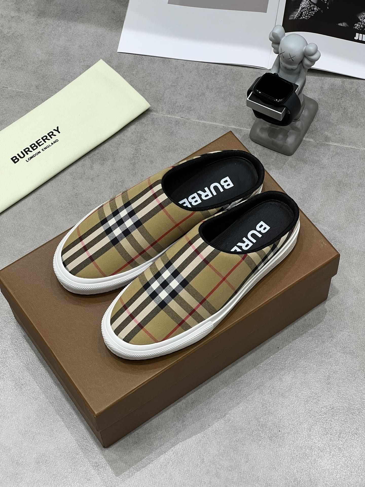 P Mujer 200 Hombre ➕10🌈 2022ss… (versión superior) BURBERY lazy pantuflas, nueve nuevos colores están dispon…