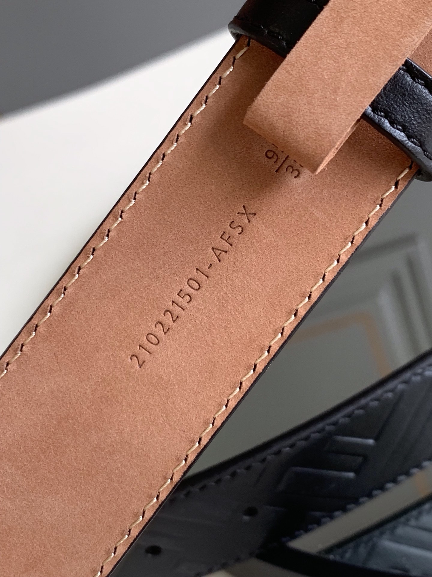 Fendi 五金做工精细 线条流畅 表面光滑 𝐙𝐏电镀工艺 香港通关【𝐇𝐀𝐀𝐒】 进口皮料