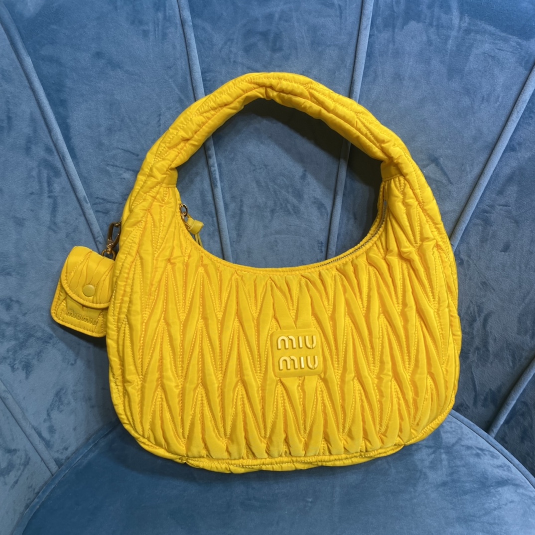 Réplica de calidad AAA+
 MiuMiu Bolsos de mano Negro Azul Verde Amarillo limón Rosa Blanco Costura Nylon Plásticos