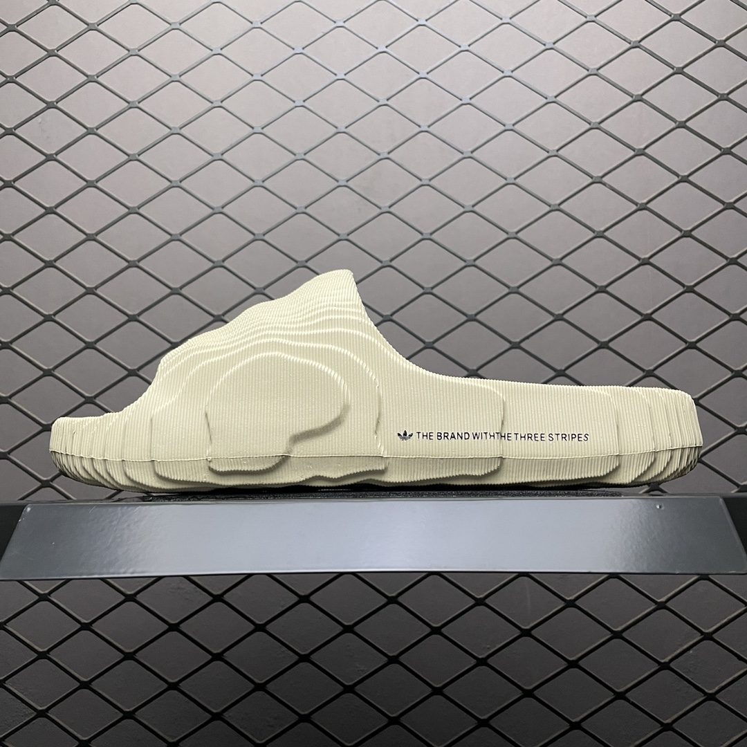 Adidas Adilette 22 3D-Printed Slides - Comprehensive