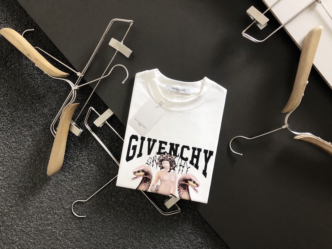 Givenchy Clothing T-Shirt Black White Spring/Summer Collection Vintage Short Sleeve