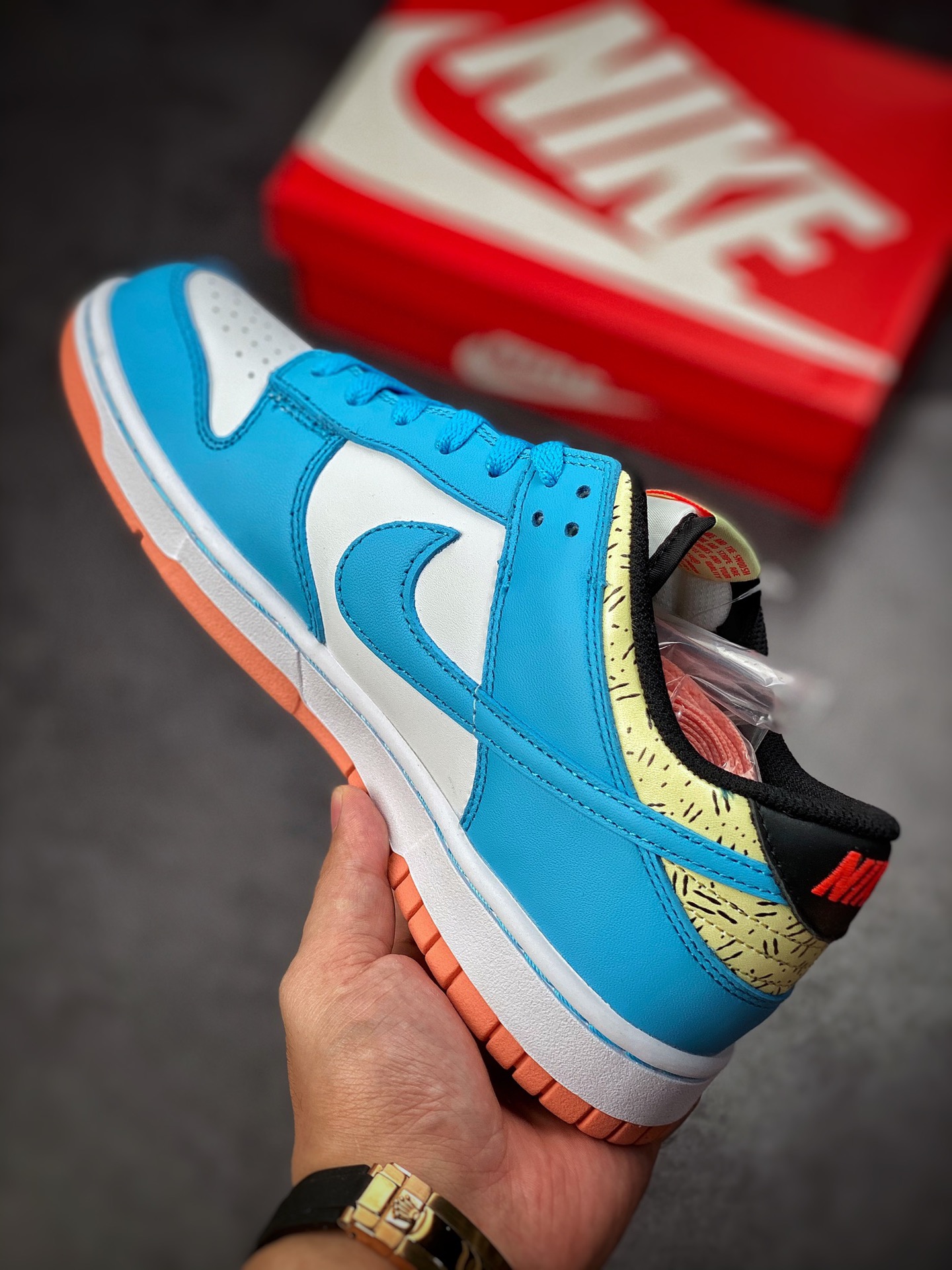 300 Kyrie Irving x Nike Dunk Low 白蓝 欧文 DN4179-400