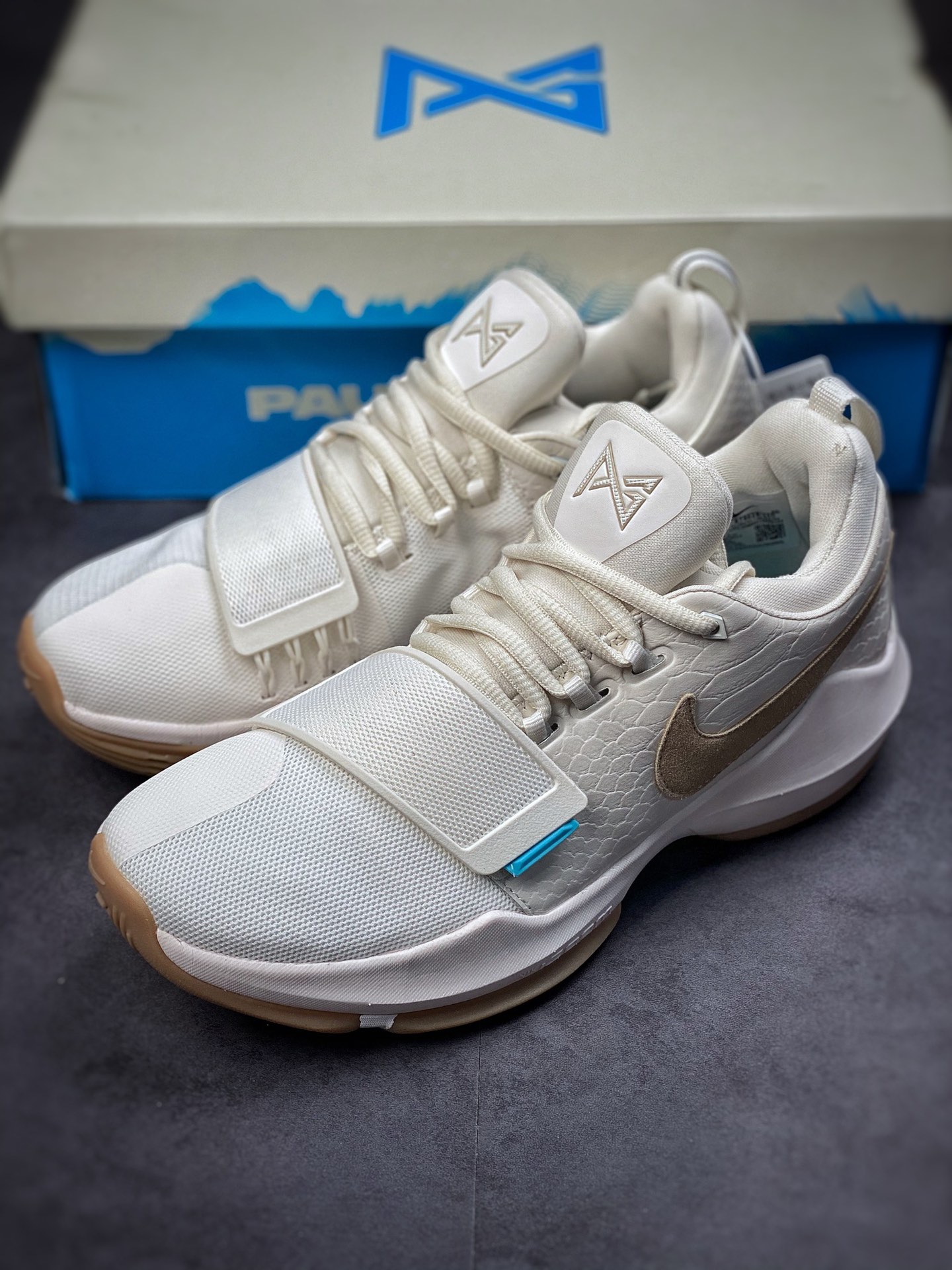 320 Nike PG 1 EP 泡椒战靴 篮球鞋兼878628-110