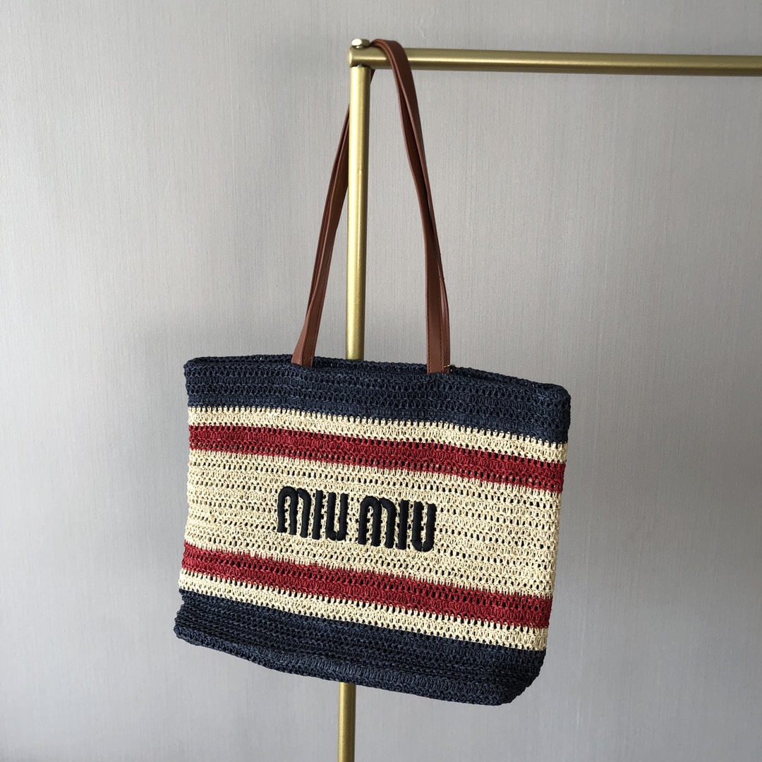 Crafted from woven natural raffia, this vintage-inspired tote bag - Comprehensive 3
