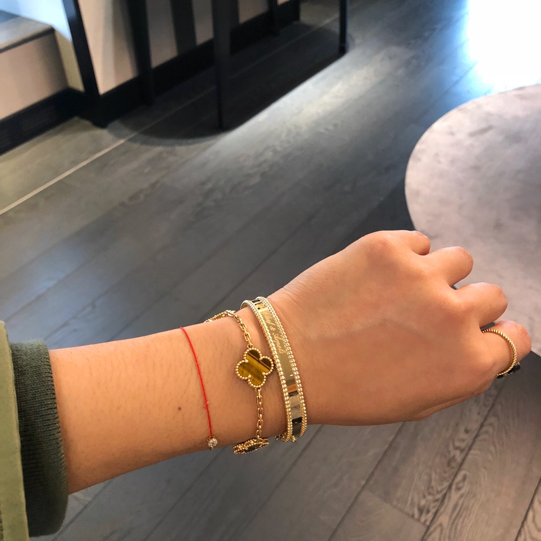 Van Cleef & Arpels vca Perlee签名手镯 不撞款