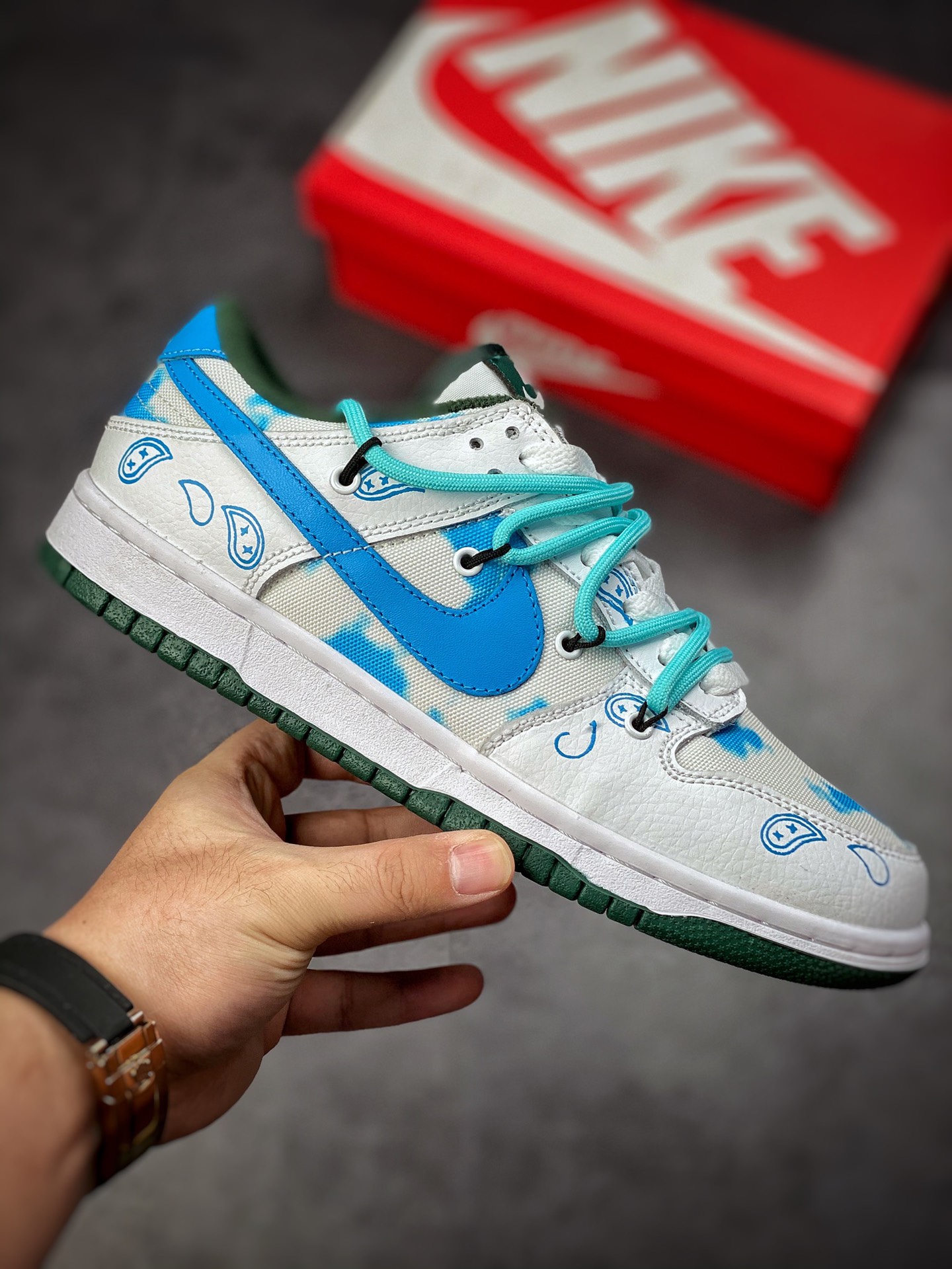 190 Nike Dunk SB Low 白蓝腰果花 DH0957-100