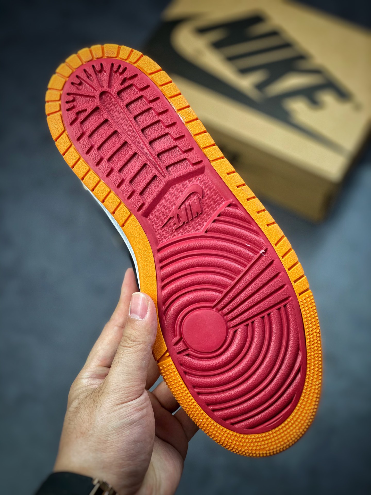 280 Air Jordan 1 Zoom Air CMFT 南瓜橙黄 CT0978-200
