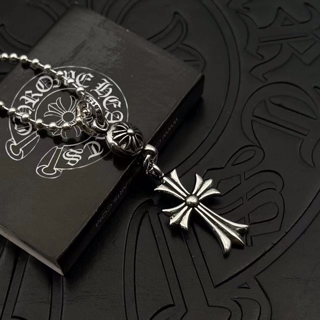 Chrome Hearts 款项链，单球十字架吊坠配圆珠链，尺寸50-70，可搭配其他项链