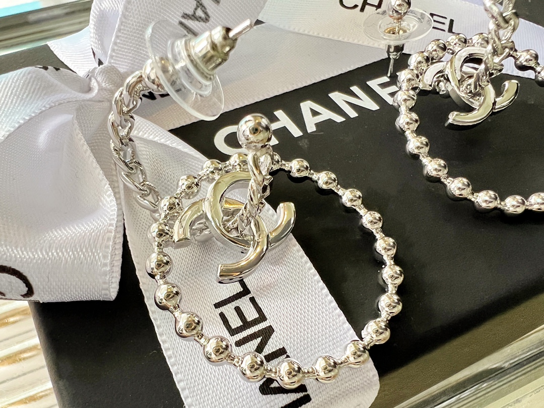 新款☑️CHANEL香奈儿双c圆环耳钉耳环