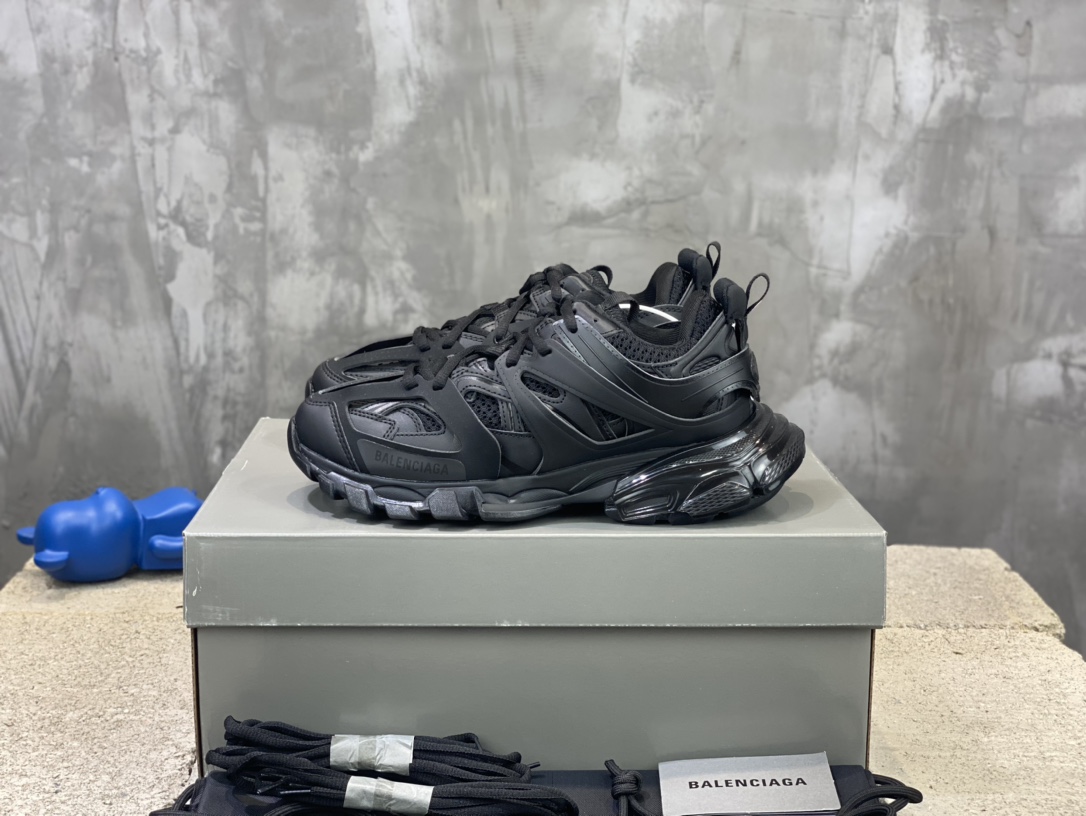 NO:229804,/【Top version】Crystal bottom series Original version of our own factory 1:1. Development, top version, Dongguan goods purchasing level, self-view of details Balenciaga/Balenciaga three-generation retro sports grandpa shoes 3rd generation Triple-S 3.0 Size 35 36 37 38 39 40 41 42 43 44 45 46, Casual shoes/sports shoes, balenciaga, balenciaga, sneakers19860909/【顶级版本】 水晶底系列 自家工厂原版1:1.开发,顶级版本 ,莞货代购级别,细节自己看 Balenciaga/巴黎世家三代 复古运动姥爷鞋 3代Triple-S 3.0 尺码35 36 37 38 39 40 41 42 43 44 45 46,休闲鞋/运动鞋,balenciaga,balenciaga,sneakers,Women's Shoes