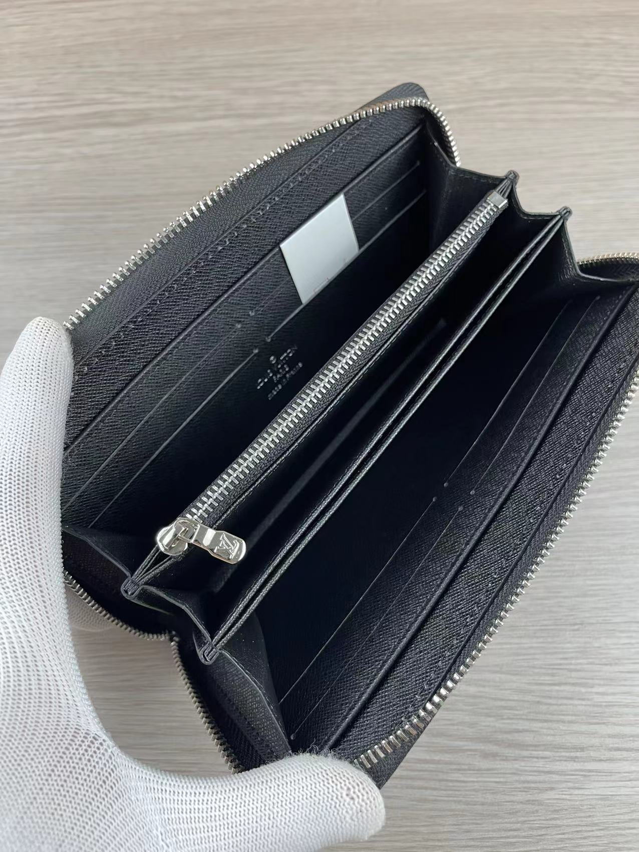 Genuine leather long wallet available in different colors.