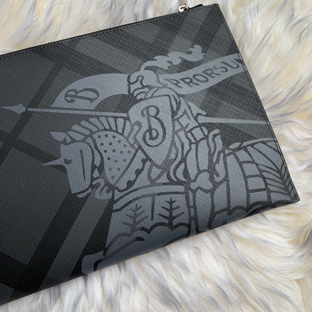 Burberry Classic Black Plaid Standard business