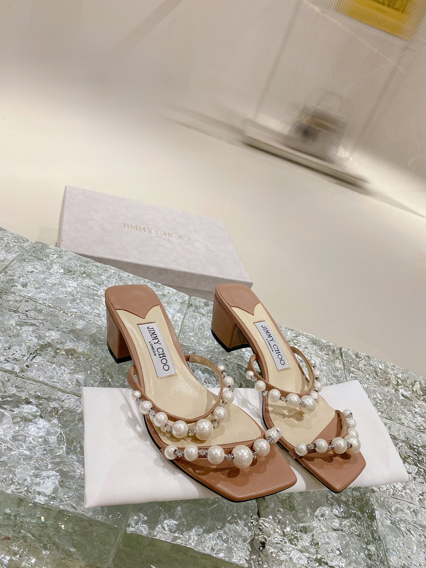 JIMMY CHOO ハイヒール サンダル ミュール ポインテッドトゥ パンプス クリスタルストラップ+輸入シープスキン フルグレインクリスタルシープスキン