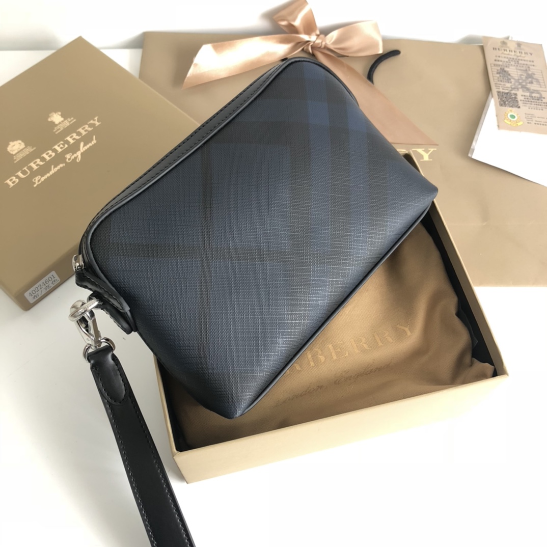 Burberry Classic Black Check 25x14 everyday