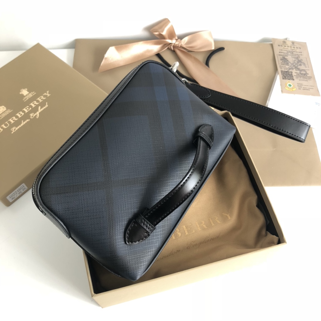 Burberry Classic Black Check 25x14 everyday